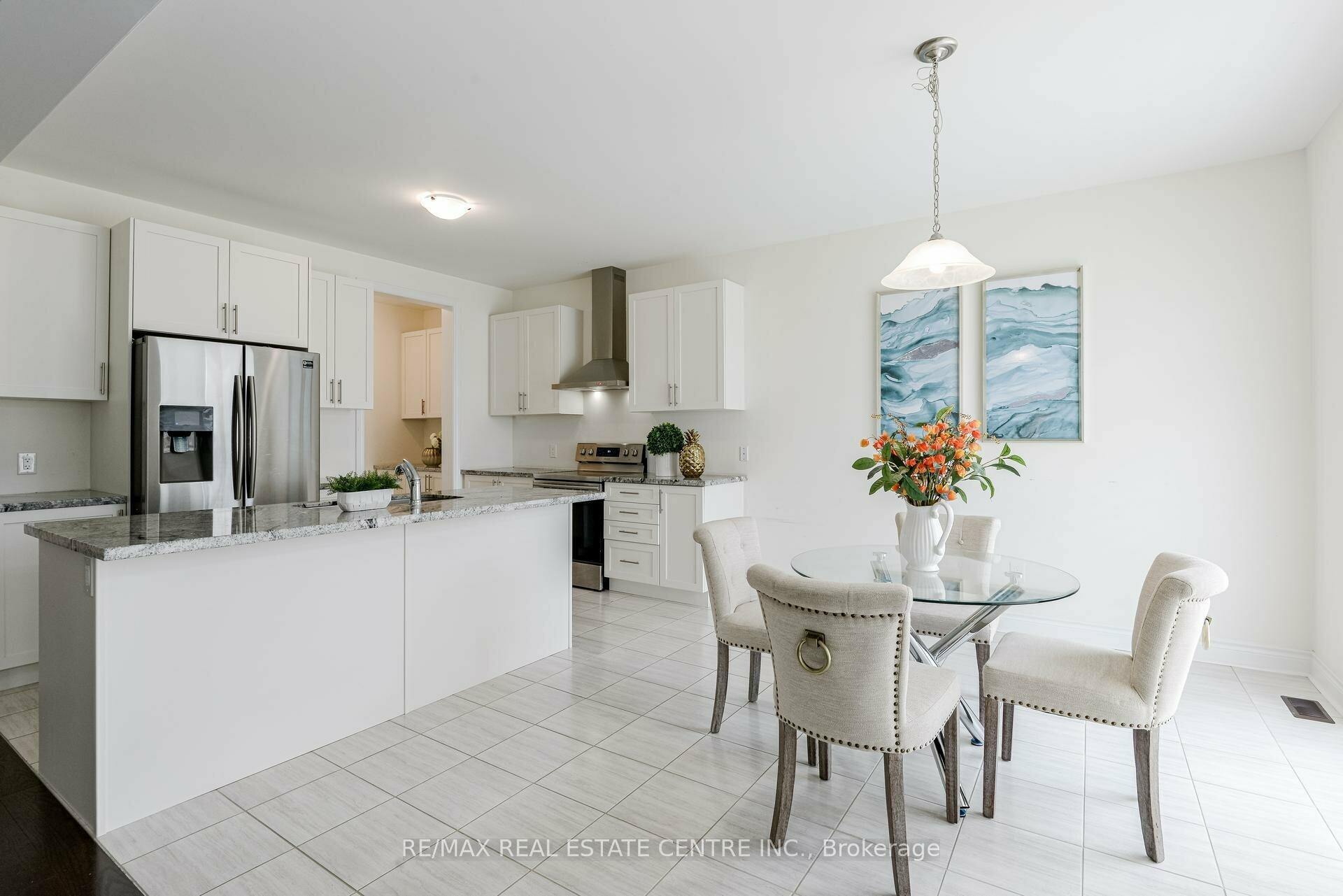 Photo 15 of 32 Ash Hill Avenue, Caledon, Caledon East — HOMEH