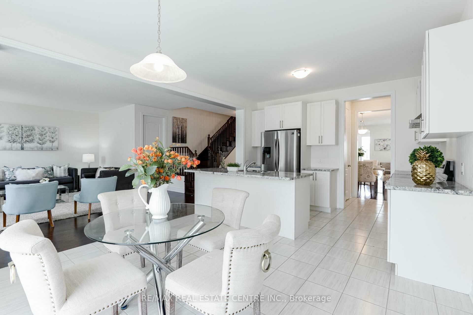 Photo 17 of 32 Ash Hill Avenue, Caledon, Caledon East — HOMEH