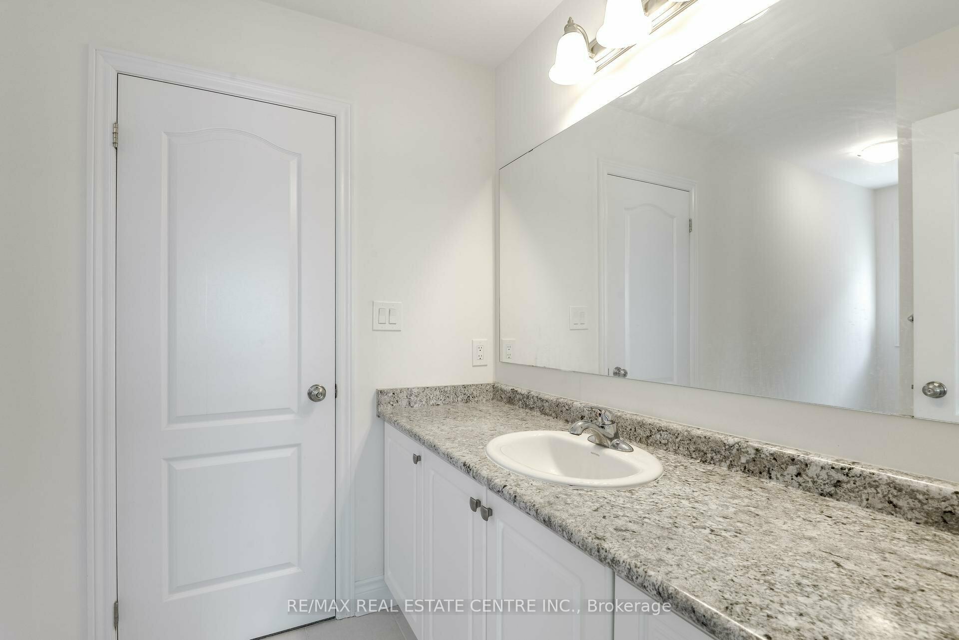 Photo 36 of 32 Ash Hill Avenue, Caledon, Caledon East — HOMEH
