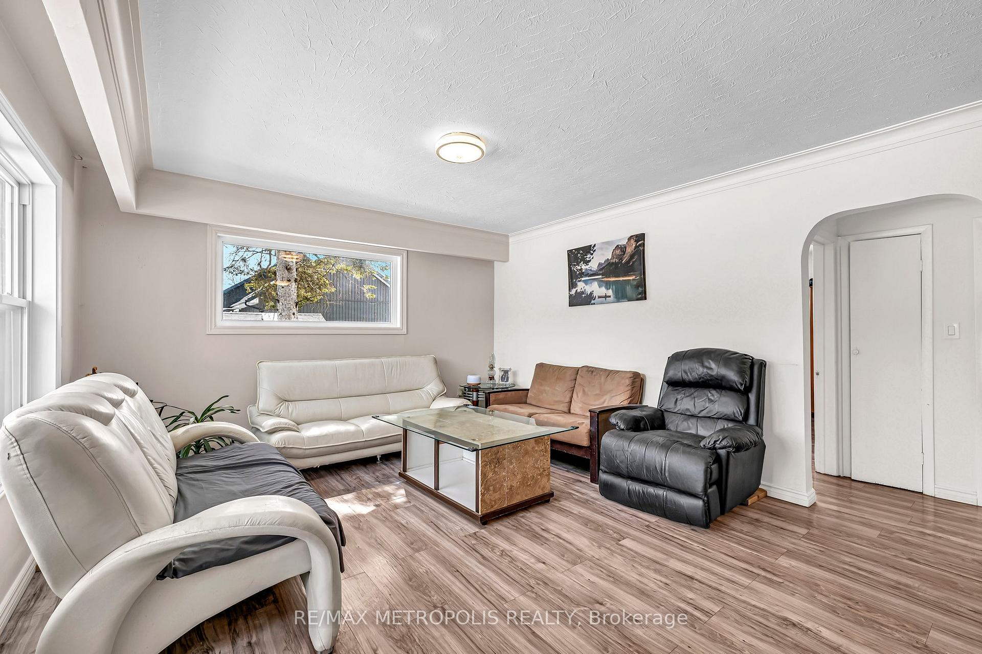 Photo 6 of 5400 Regional Rd 18, Clarington, Rural Clarington — HOMEH