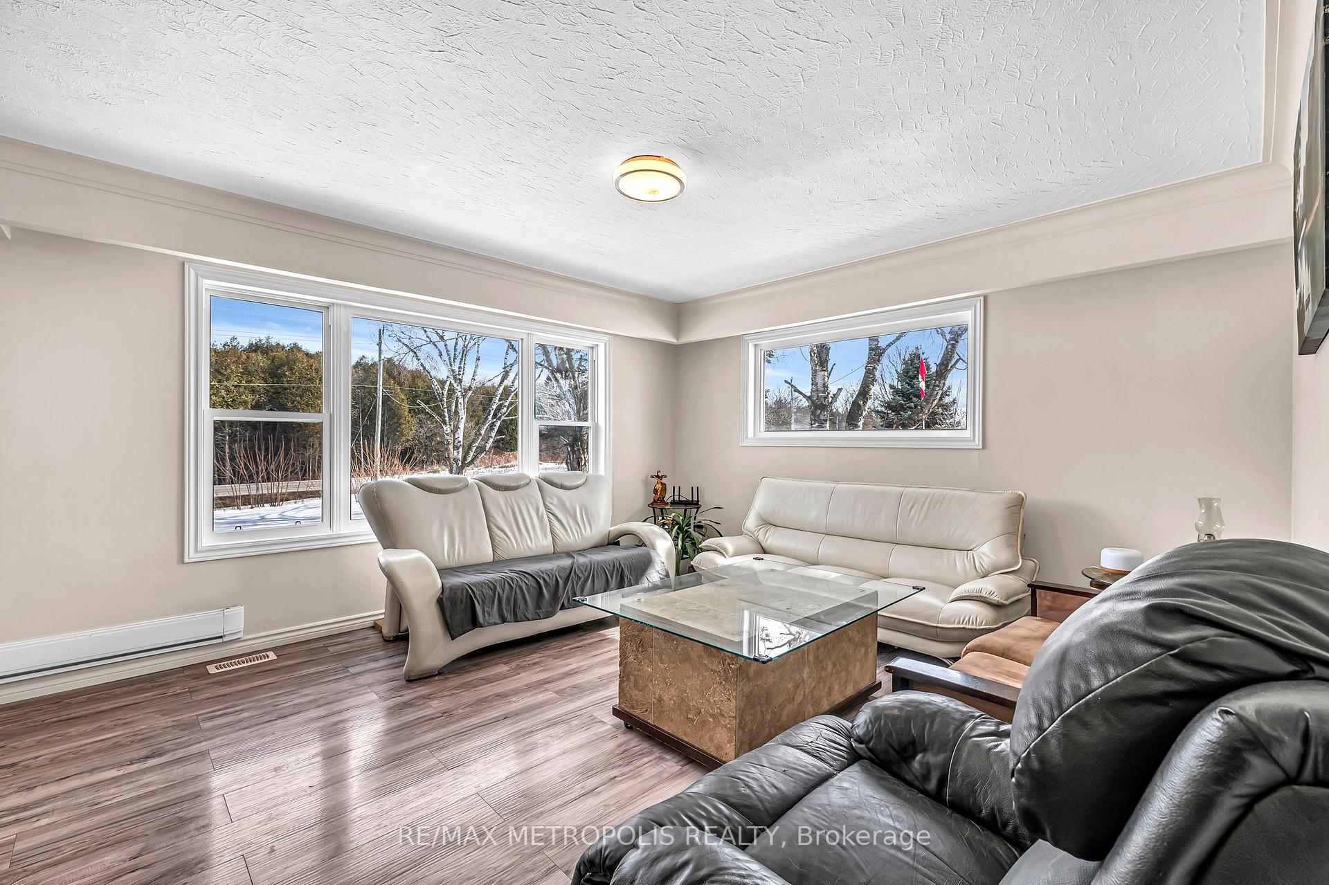 Photo 9 of 5400 Regional Rd 18, Clarington, Rural Clarington — HOMEH