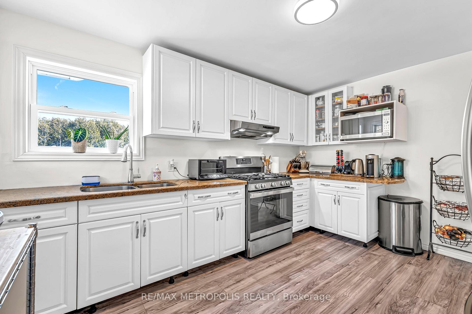 Photo 10 of 5400 Regional Rd 18, Clarington, Rural Clarington — HOMEH