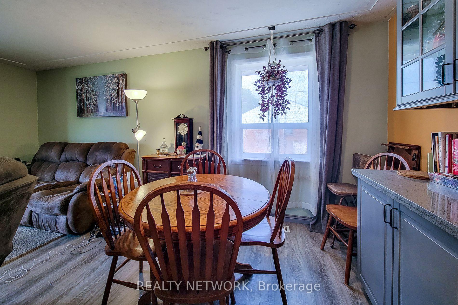 Photo 10 of 49 Nottingham Avenue, Hamilton, Hampton Heights — HOMEH