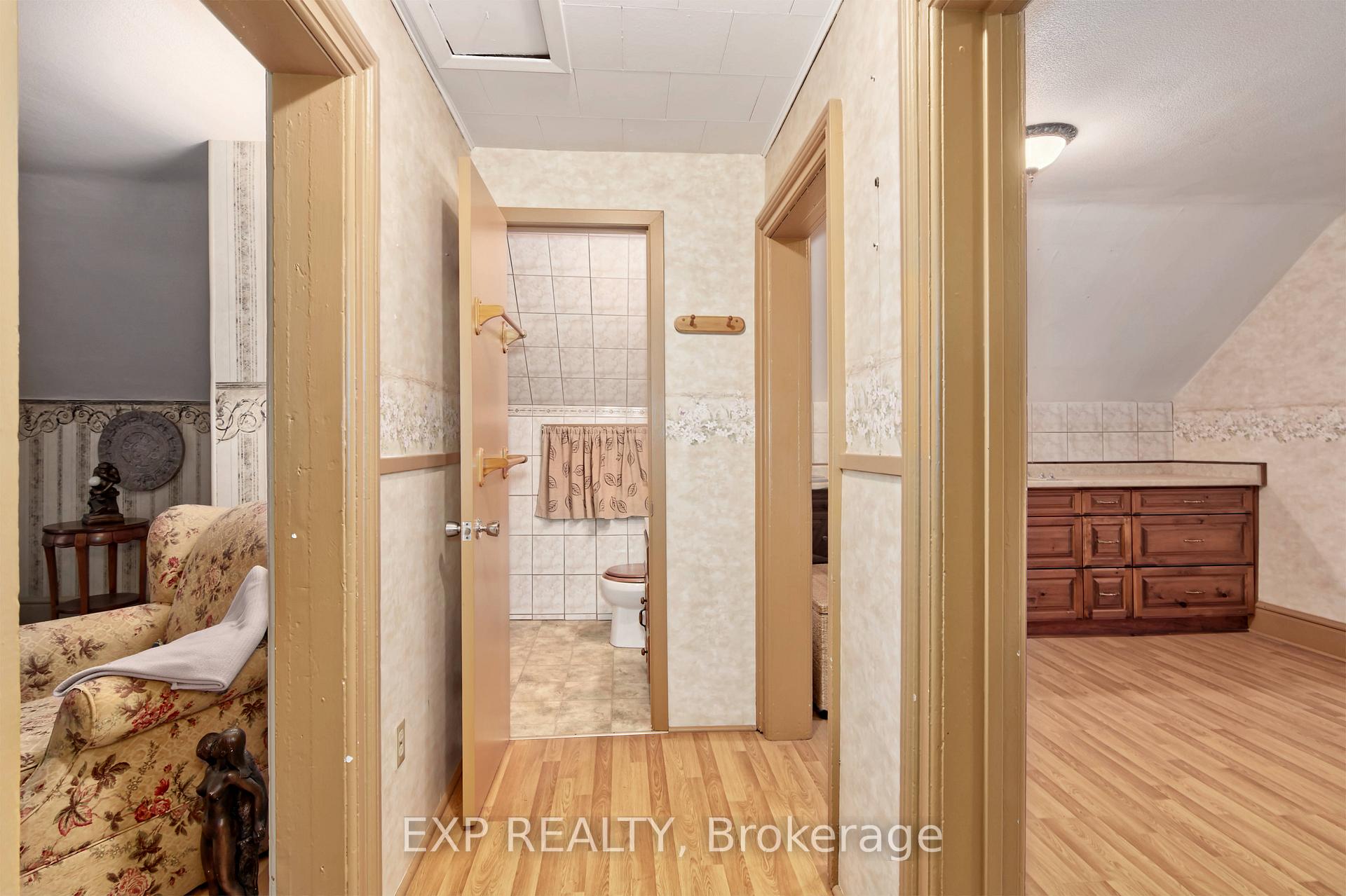 Photo 20 of 138 Sydenham Street E, Aylmer — HOMEH
