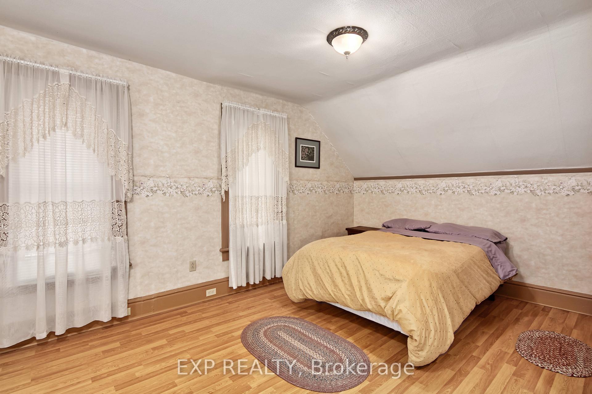Photo 25 of 138 Sydenham Street E, Aylmer — HOMEH