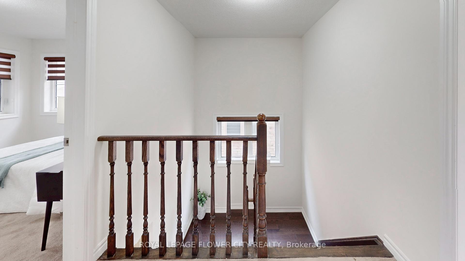 Photo 12 of 23 Faders Drive, Brampton, Northwest Brampton — HOMEH