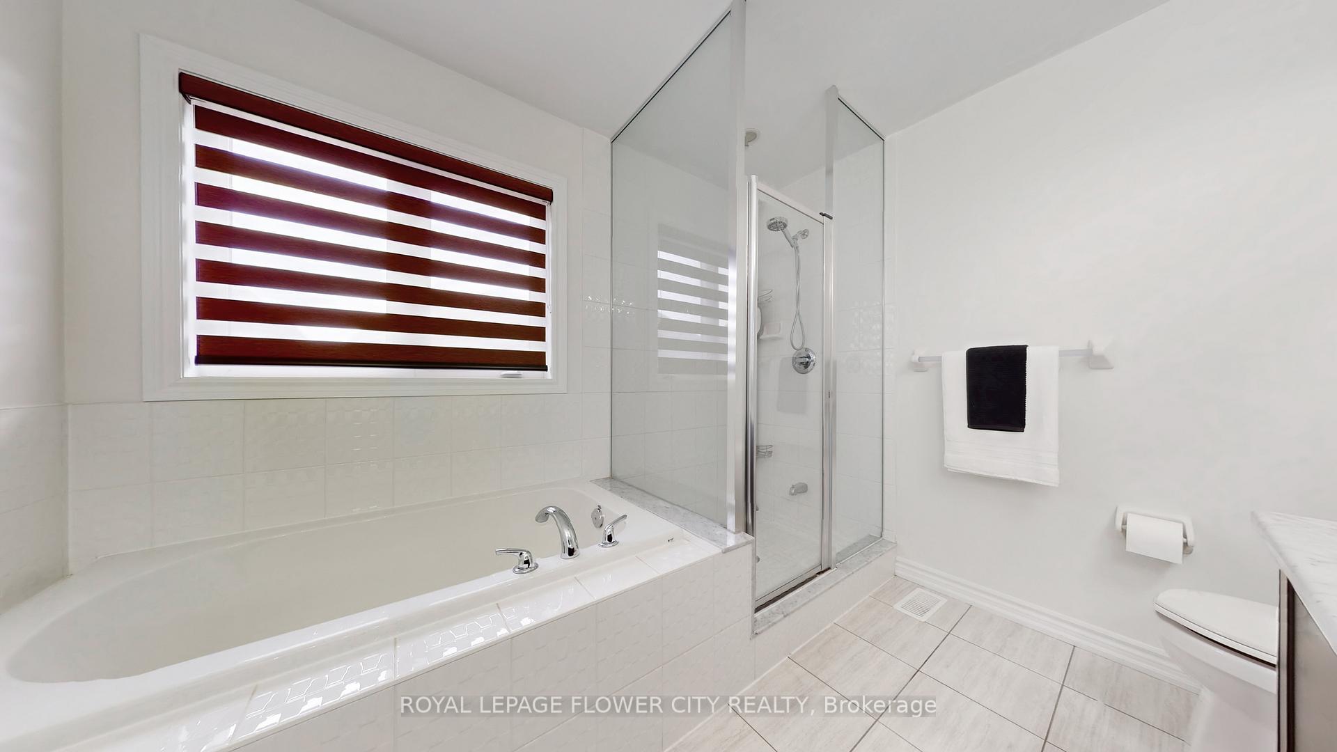 Photo 17 of 23 Faders Drive, Brampton, Northwest Brampton — HOMEH