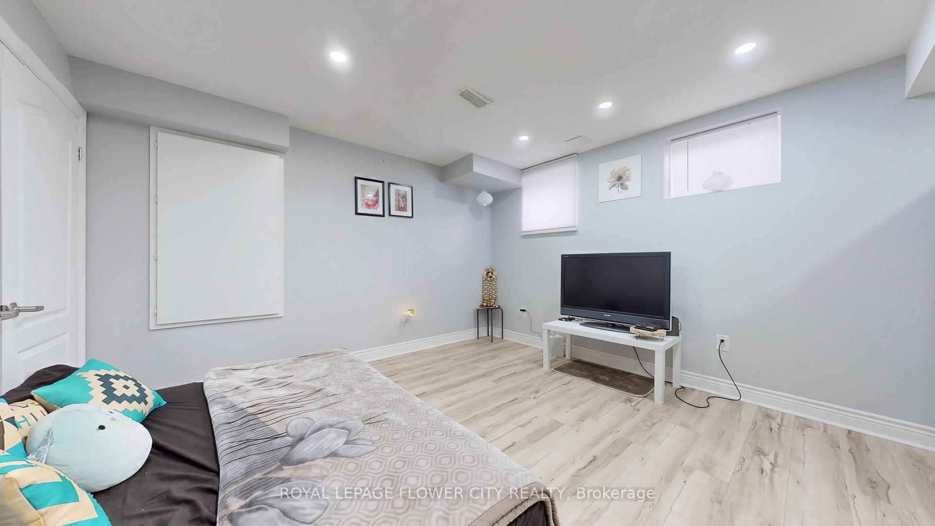 Photo 29 of 23 Faders Drive, Brampton, Northwest Brampton — HOMEH