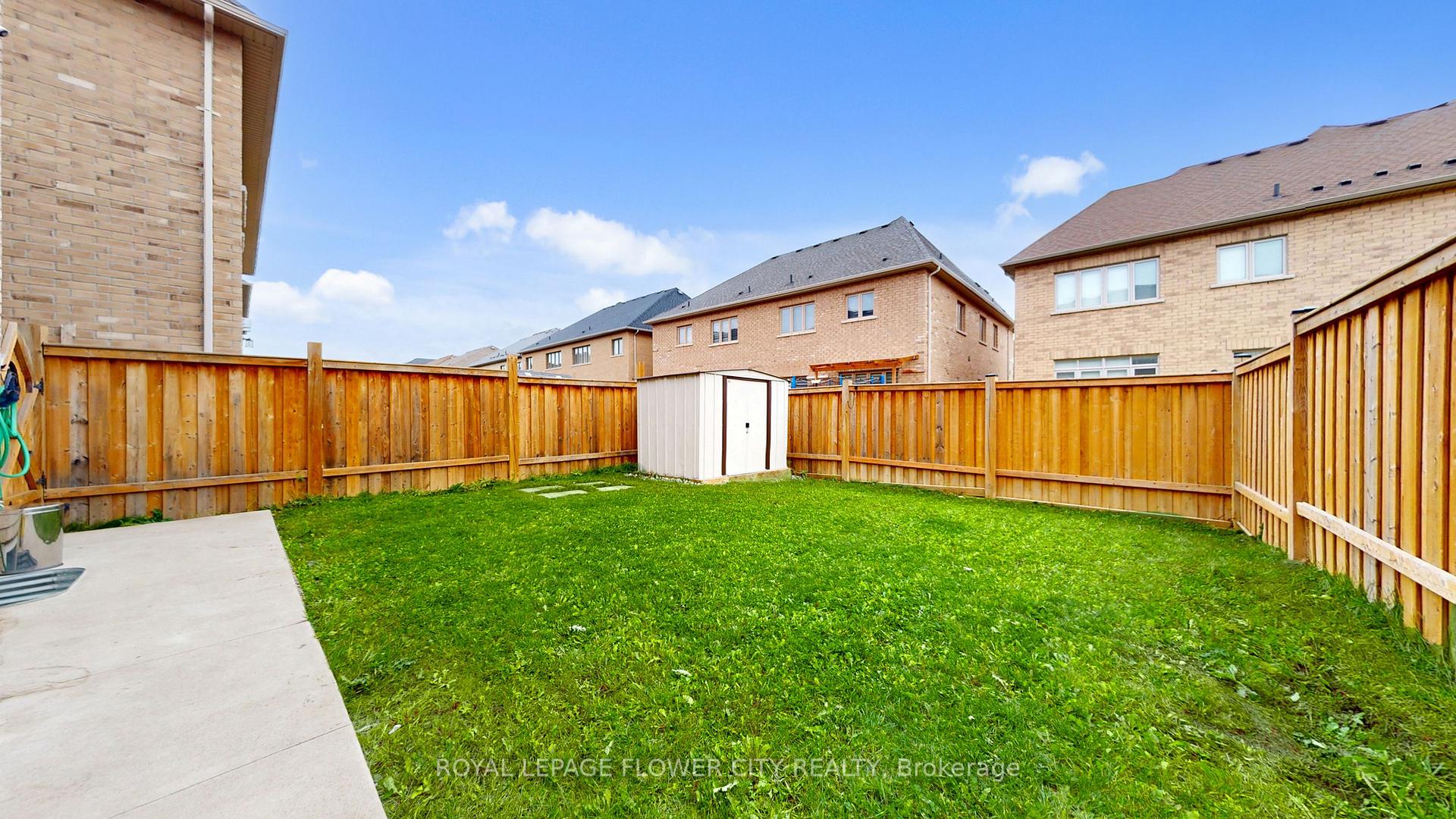 Photo 31 of 23 Faders Drive, Brampton, Northwest Brampton — HOMEH