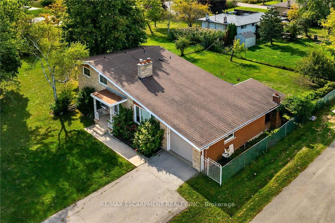Photo 2 of 5 Third Road E, Hamilton, Rural Stoney Creek — HOMEH