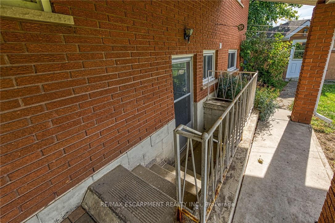 Photo 35 of 5 Third Road E, Hamilton, Rural Stoney Creek — HOMEH