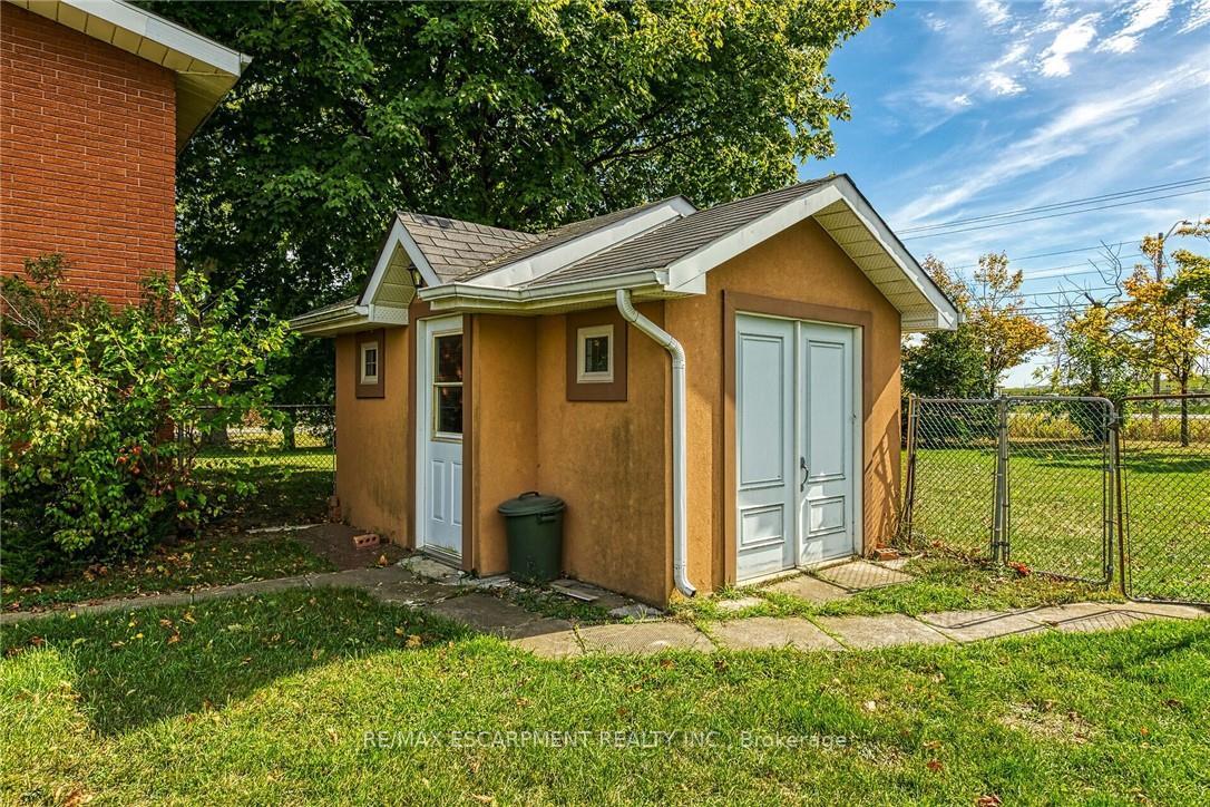 Photo 46 of 5 Third Road E, Hamilton, Rural Stoney Creek — HOMEH
