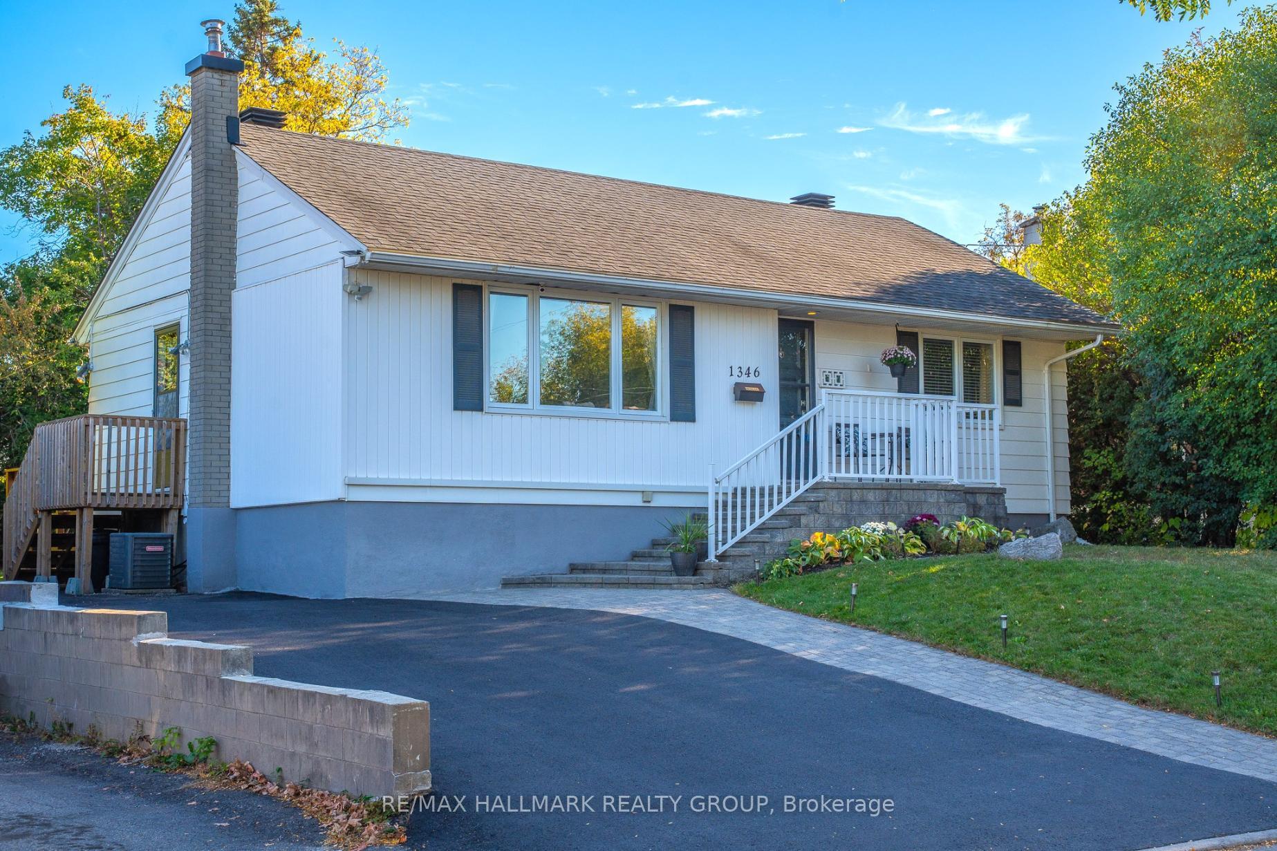 Photo 3 of 1346 Dorchester Avenue, Ottawa, Carlington — HOMEH