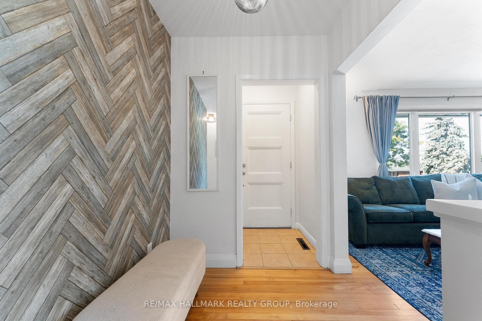 Photo 4 of 1346 Dorchester Avenue, Ottawa, Carlington — HOMEH