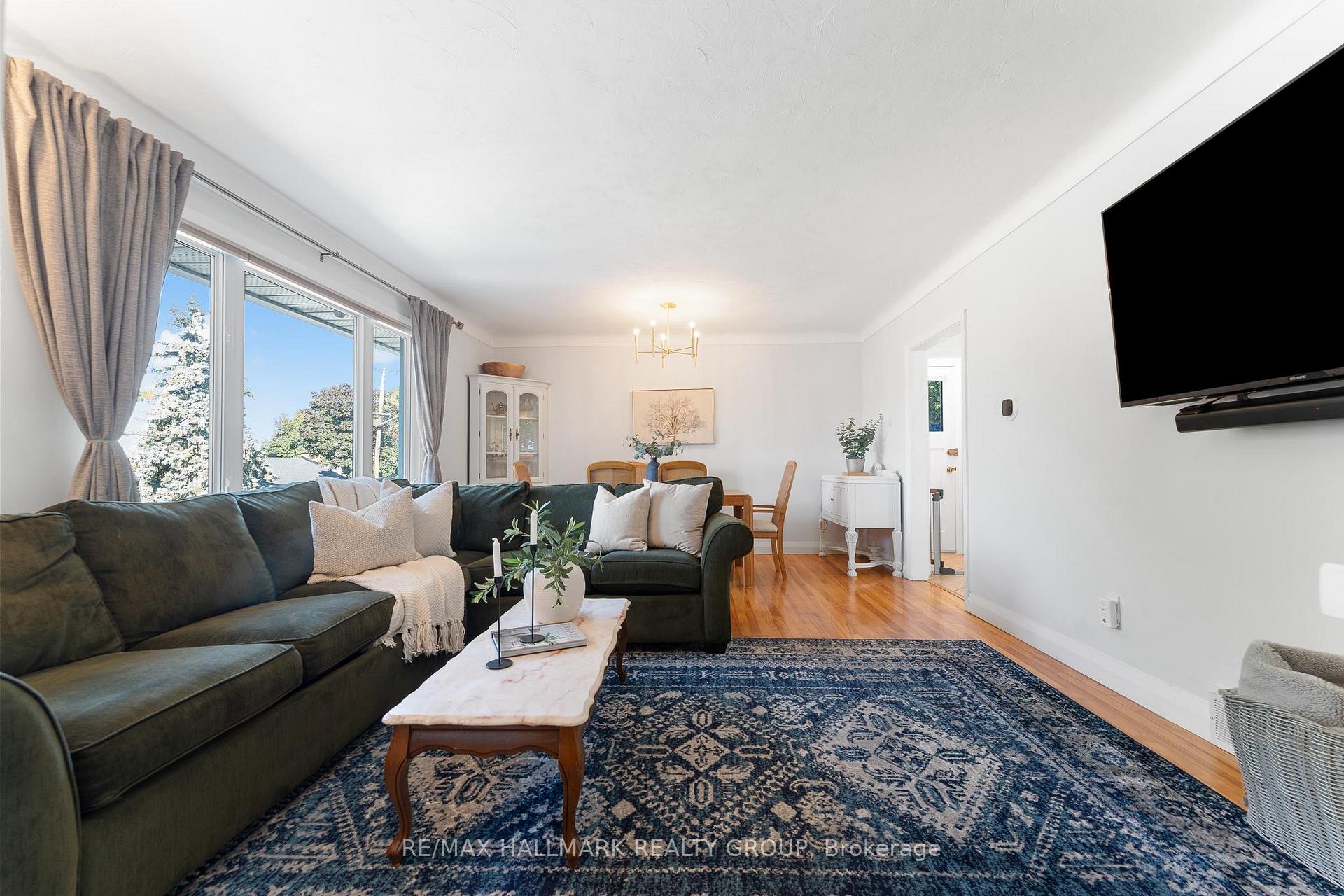 Photo 10 of 1346 Dorchester Avenue, Ottawa, Carlington — HOMEH