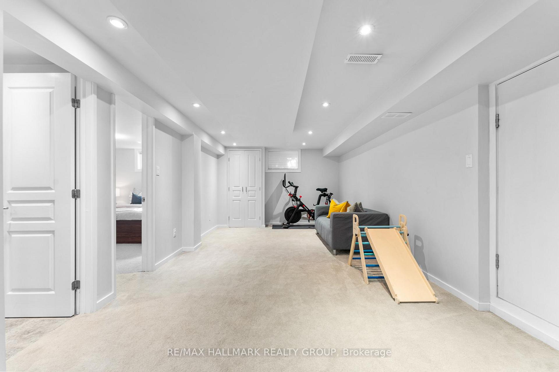 Photo 23 of 1346 Dorchester Avenue, Ottawa, Carlington — HOMEH