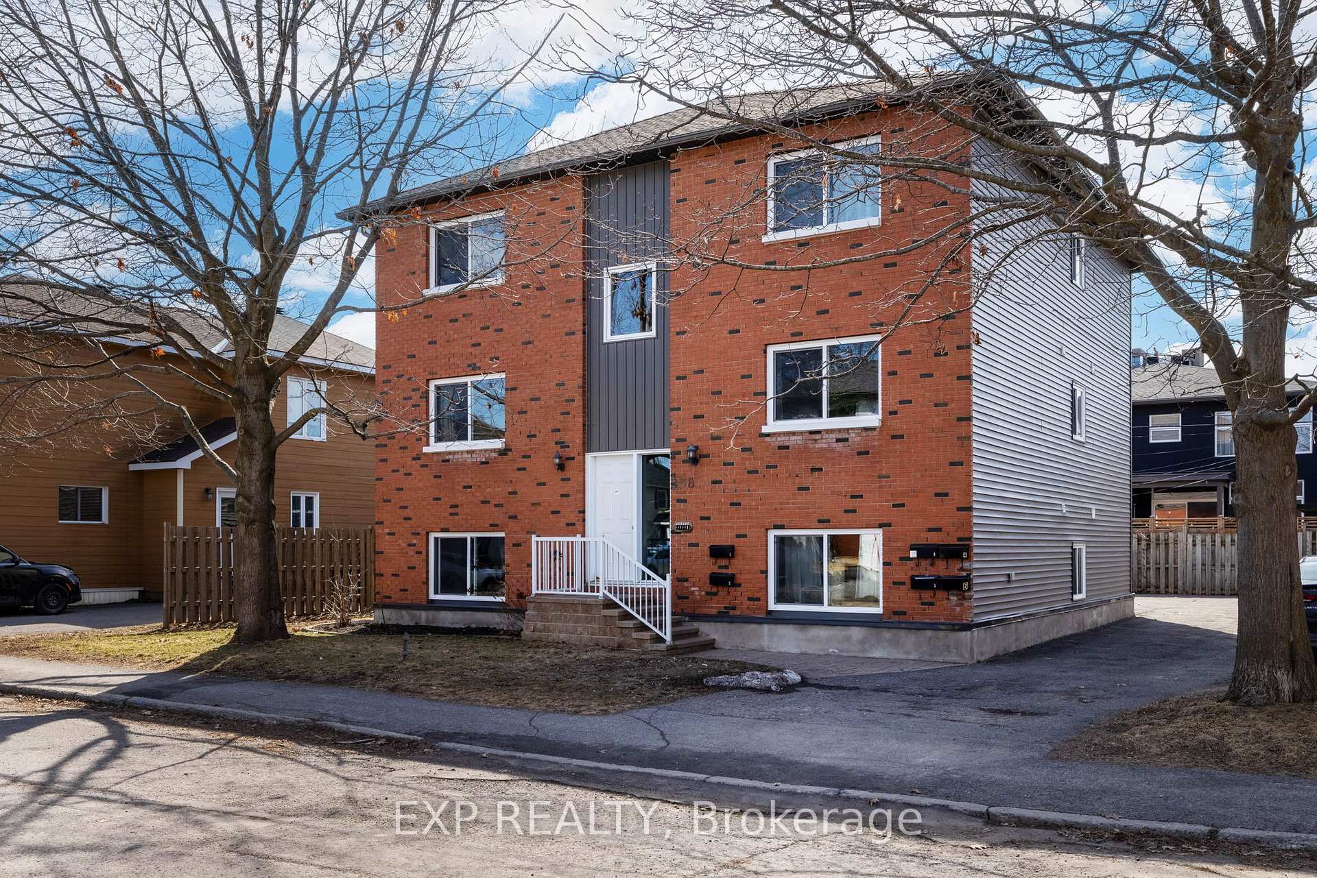 Photo 2 of 358 Winston Avenue, Ottawa, Westboro West — HOMEH