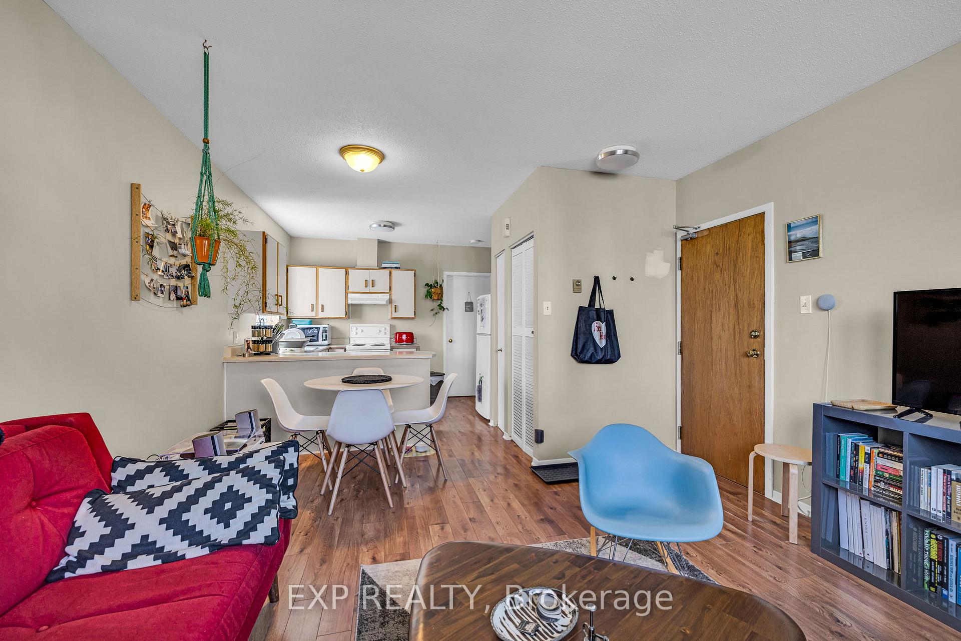 Photo 7 of 358 Winston Avenue, Ottawa, Westboro West — HOMEH
