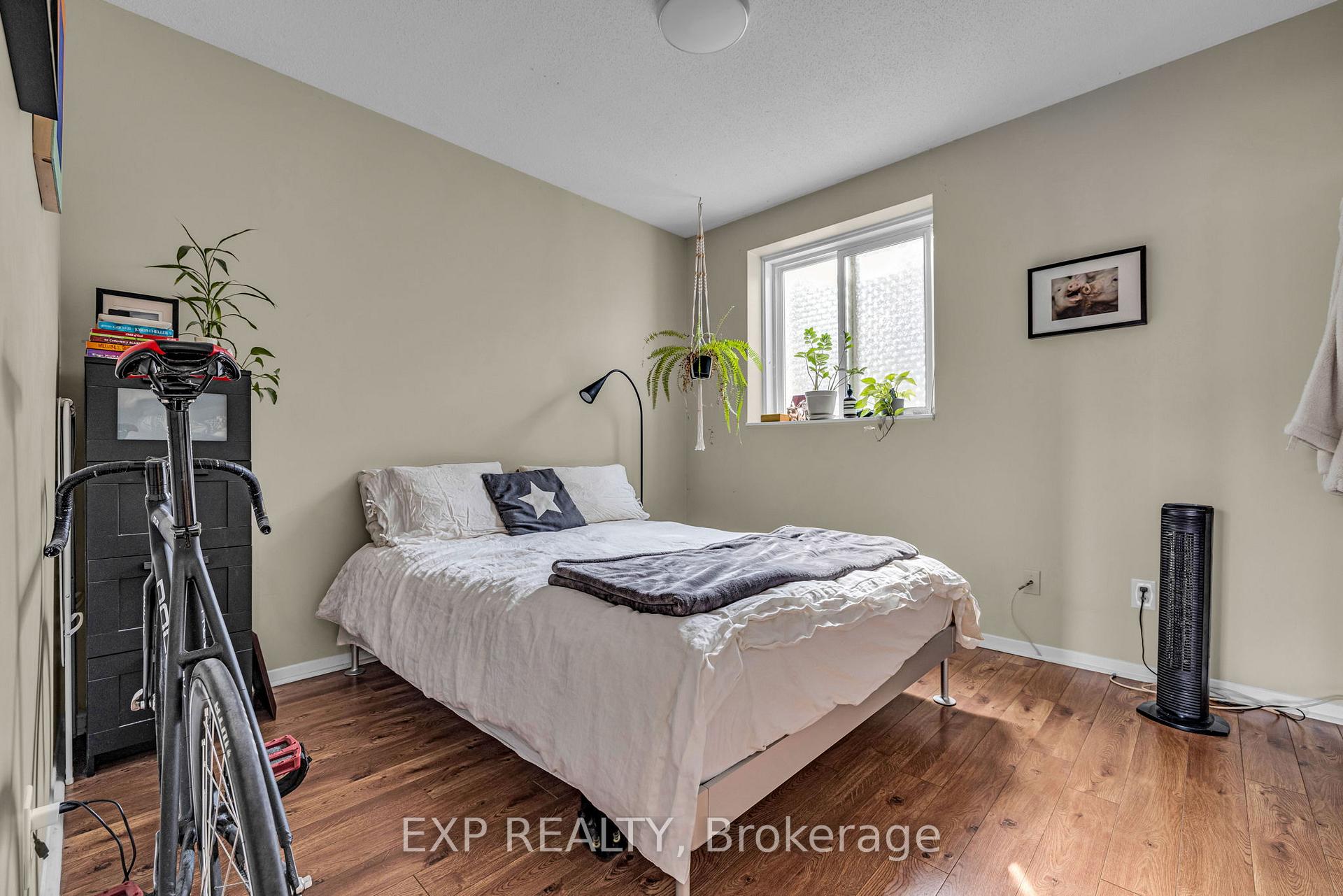 Photo 11 of 358 Winston Avenue, Ottawa, Westboro West — HOMEH