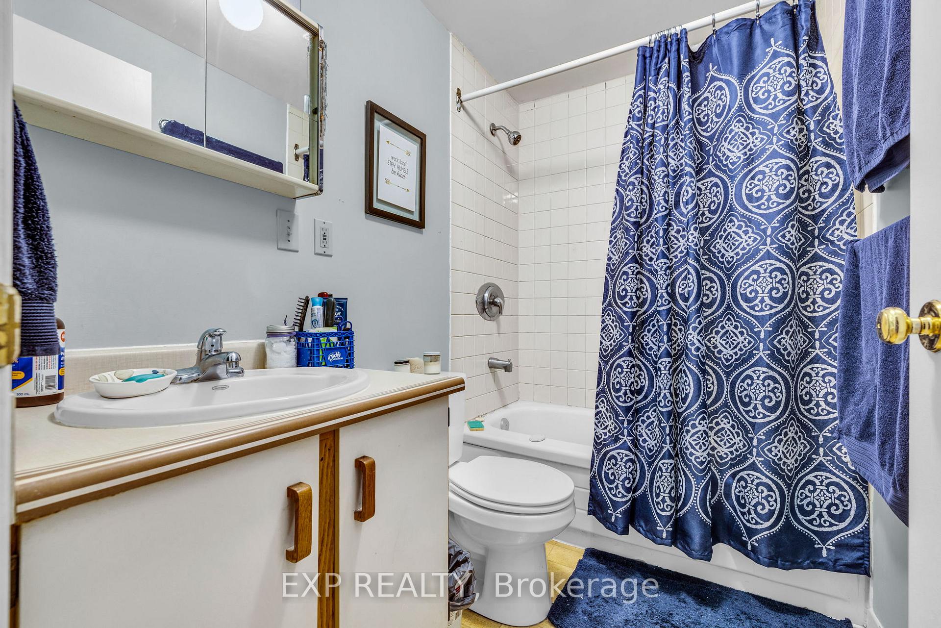 Photo 16 of 358 Winston Avenue, Ottawa, Westboro West — HOMEH