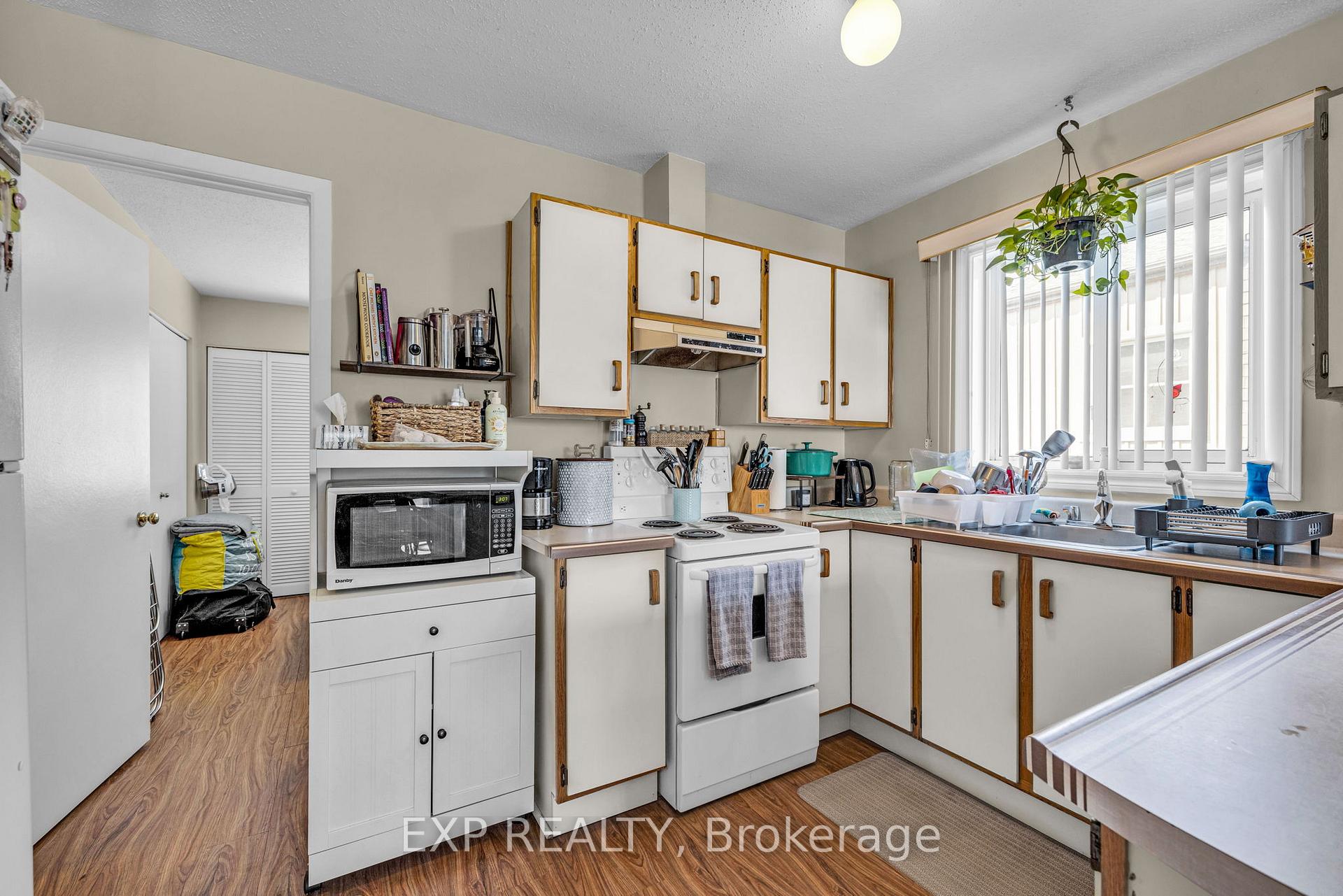 Photo 22 of 358 Winston Avenue, Ottawa, Westboro West — HOMEH