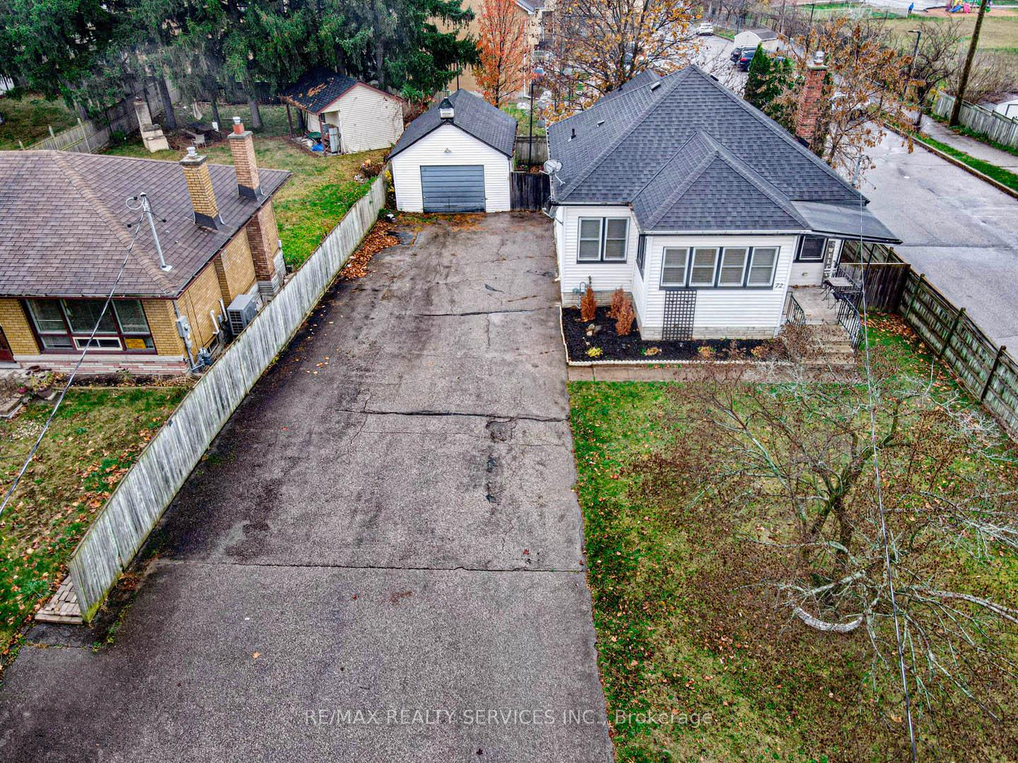 Photo 27 of 72 Elgin Street S, Cambridge — HOMEH