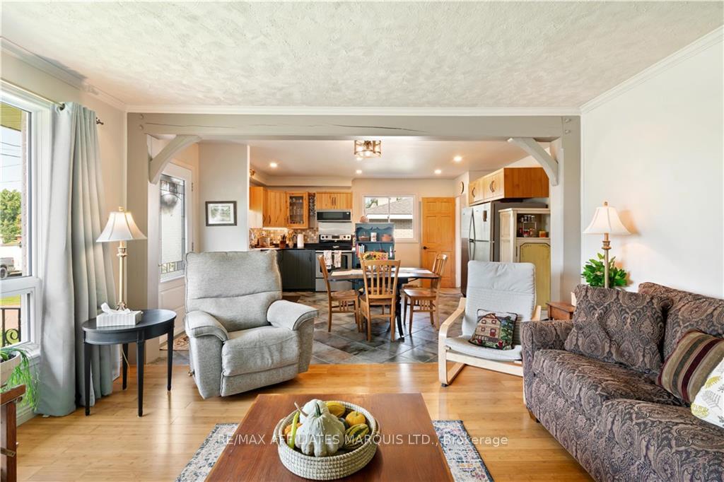 Photo 11 of 524 Blossom Park Drive, Cornwall — HOMEH