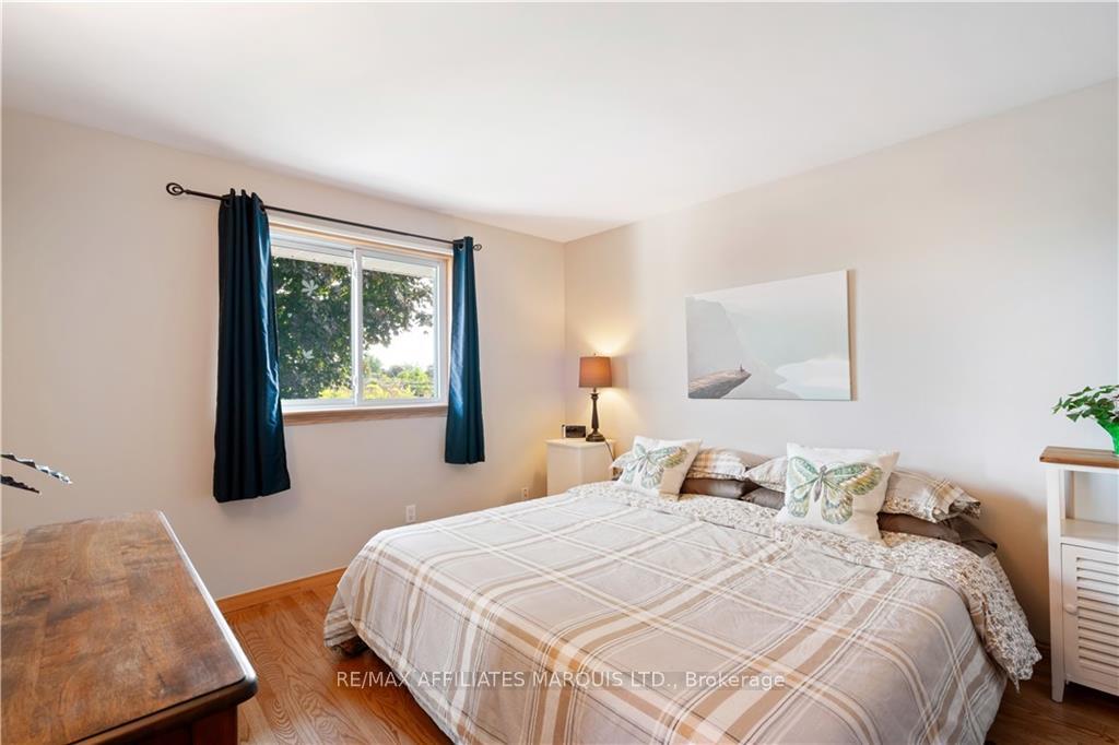 Photo 12 of 524 Blossom Park Drive, Cornwall — HOMEH