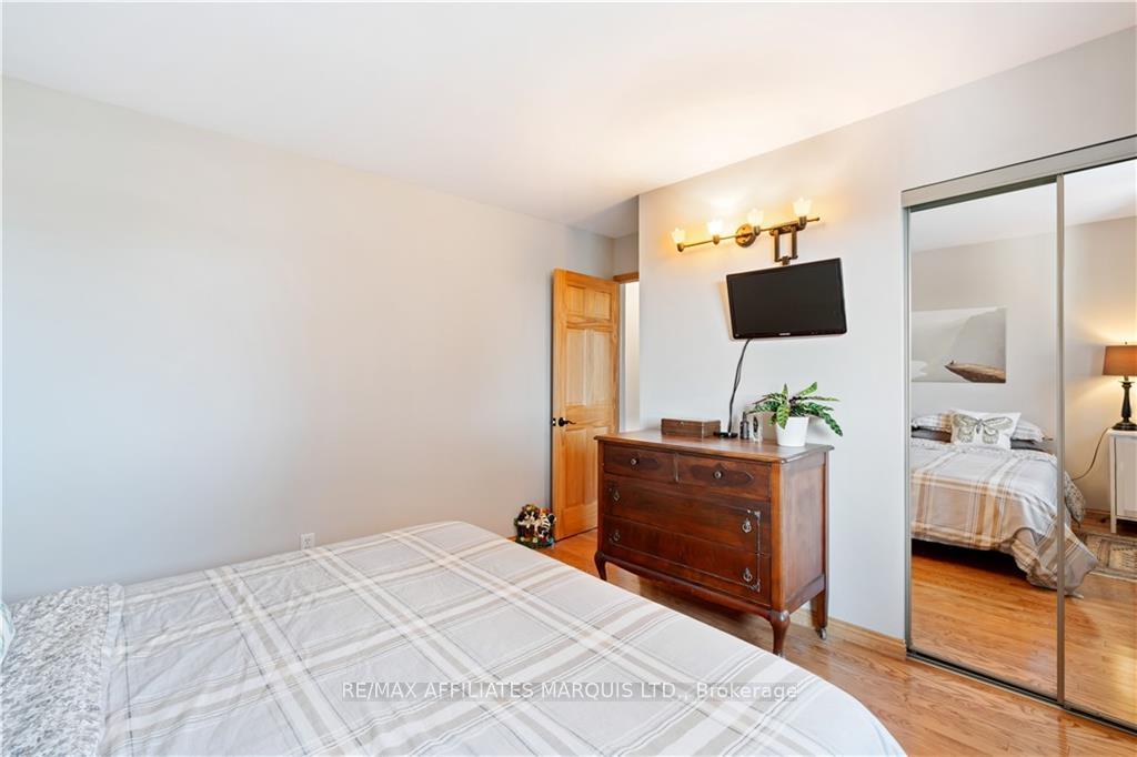 Photo 13 of 524 Blossom Park Drive, Cornwall — HOMEH