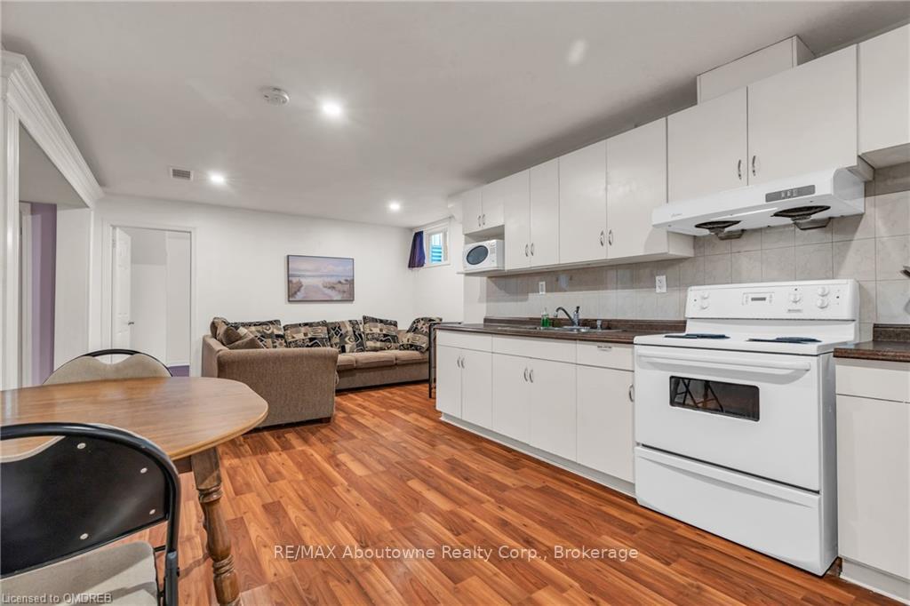 Photo 24 of 12 Zecca Drive, Guelph, Pineridge/Westminster Woods — HOMEH