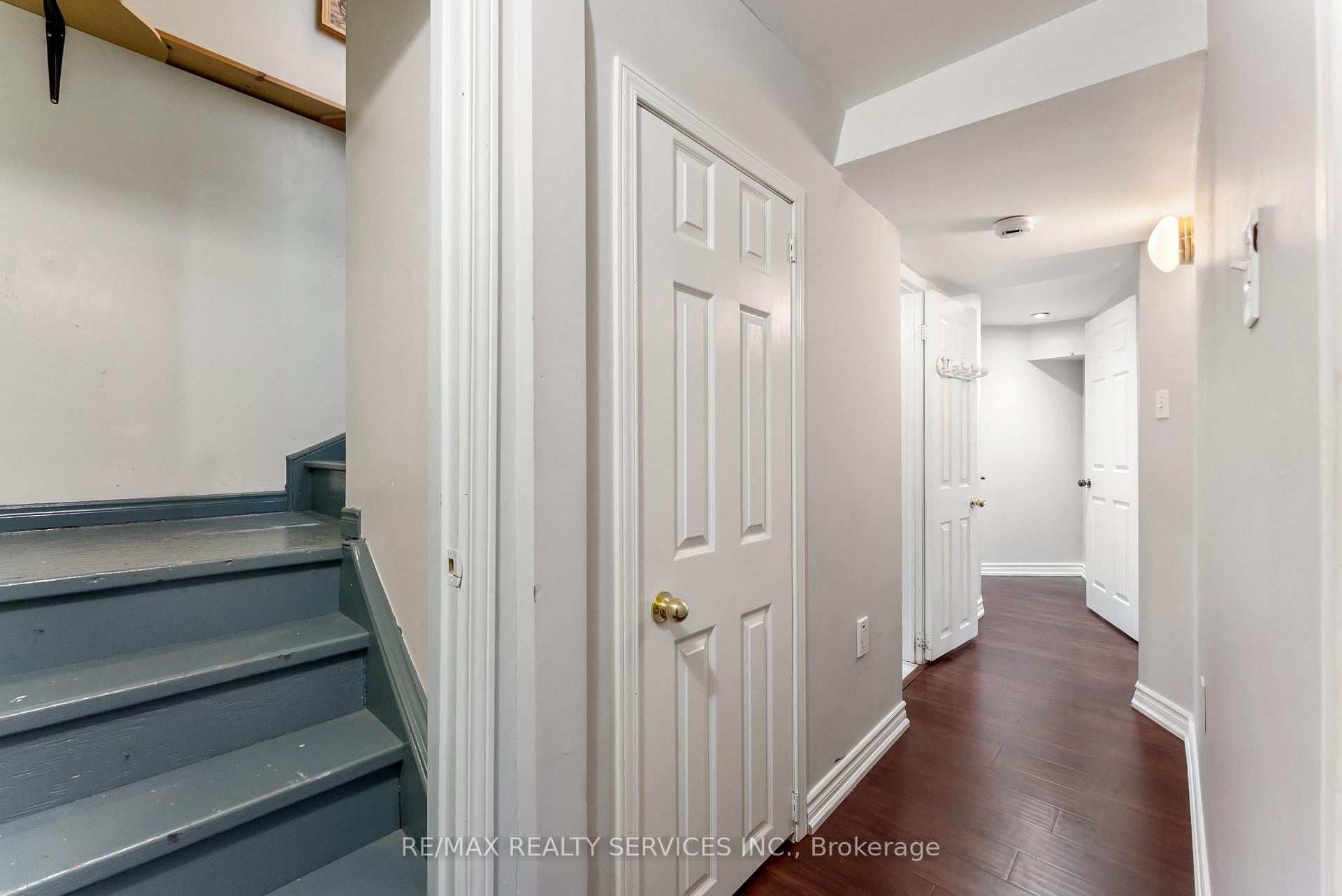 Photo 24 of 40 Herkes Drive, Brampton, Fletcher's West — HOMEH