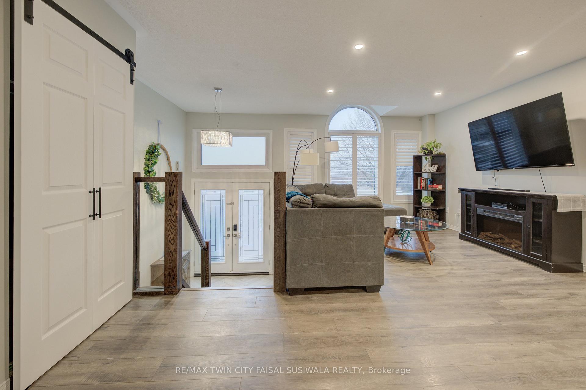 Photo 7 of 77 Oak Hill Drive, Cambridge — HOMEH
