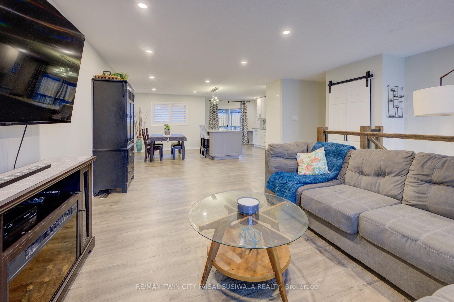 Photo 9 of 77 Oak Hill Drive, Cambridge — HOMEH