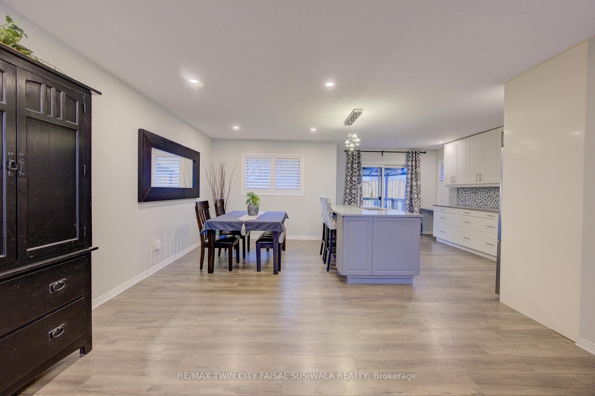 Photo 10 of 77 Oak Hill Drive, Cambridge — HOMEH