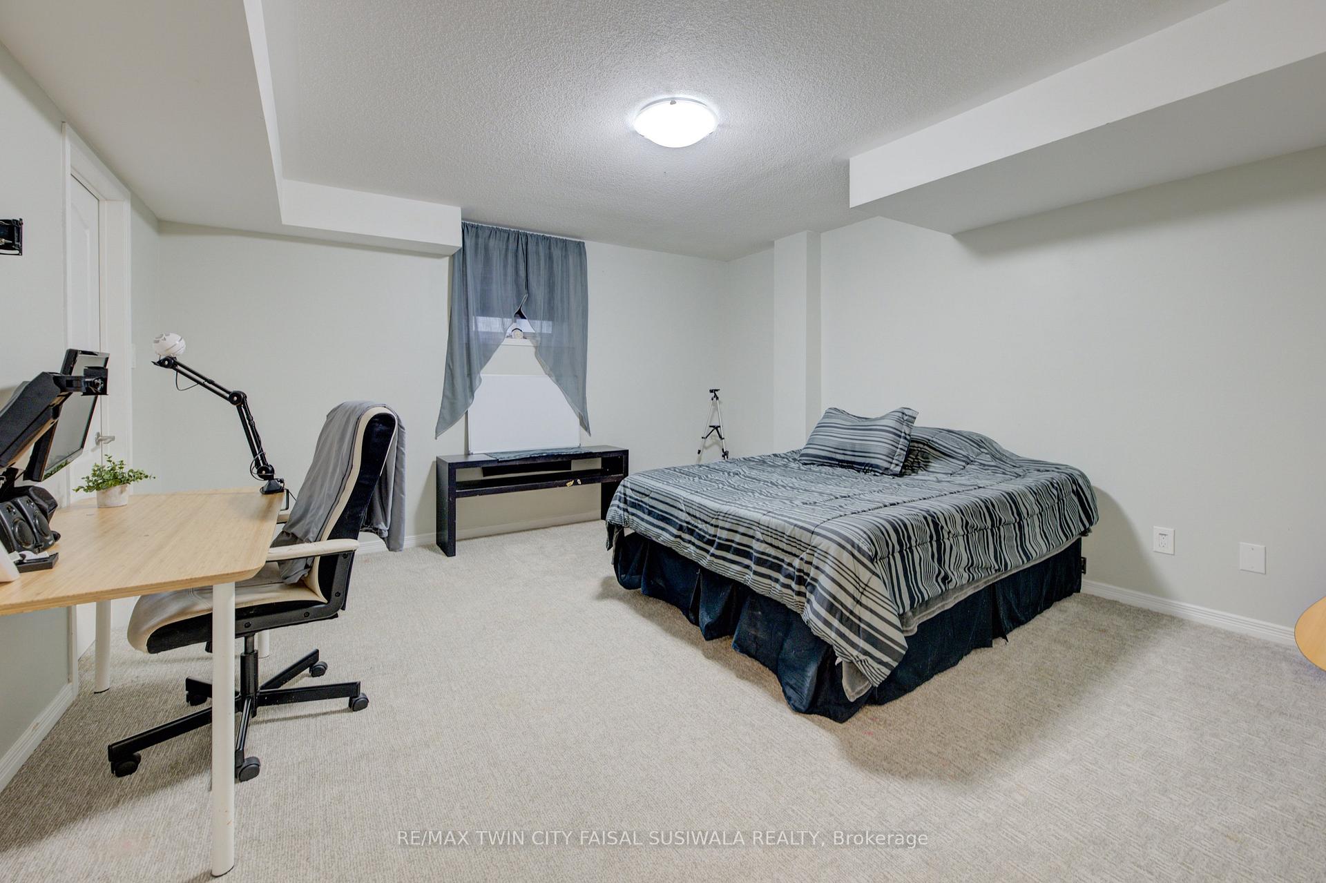 Photo 30 of 77 Oak Hill Drive, Cambridge — HOMEH