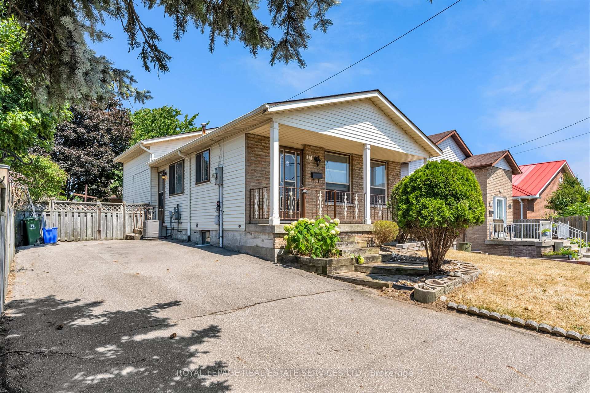 Photo 2 of 43 Elmore Drive, Hamilton, Eleanor — HOMEH