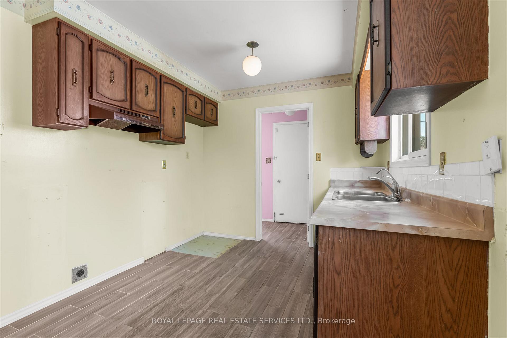 Photo 7 of 43 Elmore Drive, Hamilton, Eleanor — HOMEH