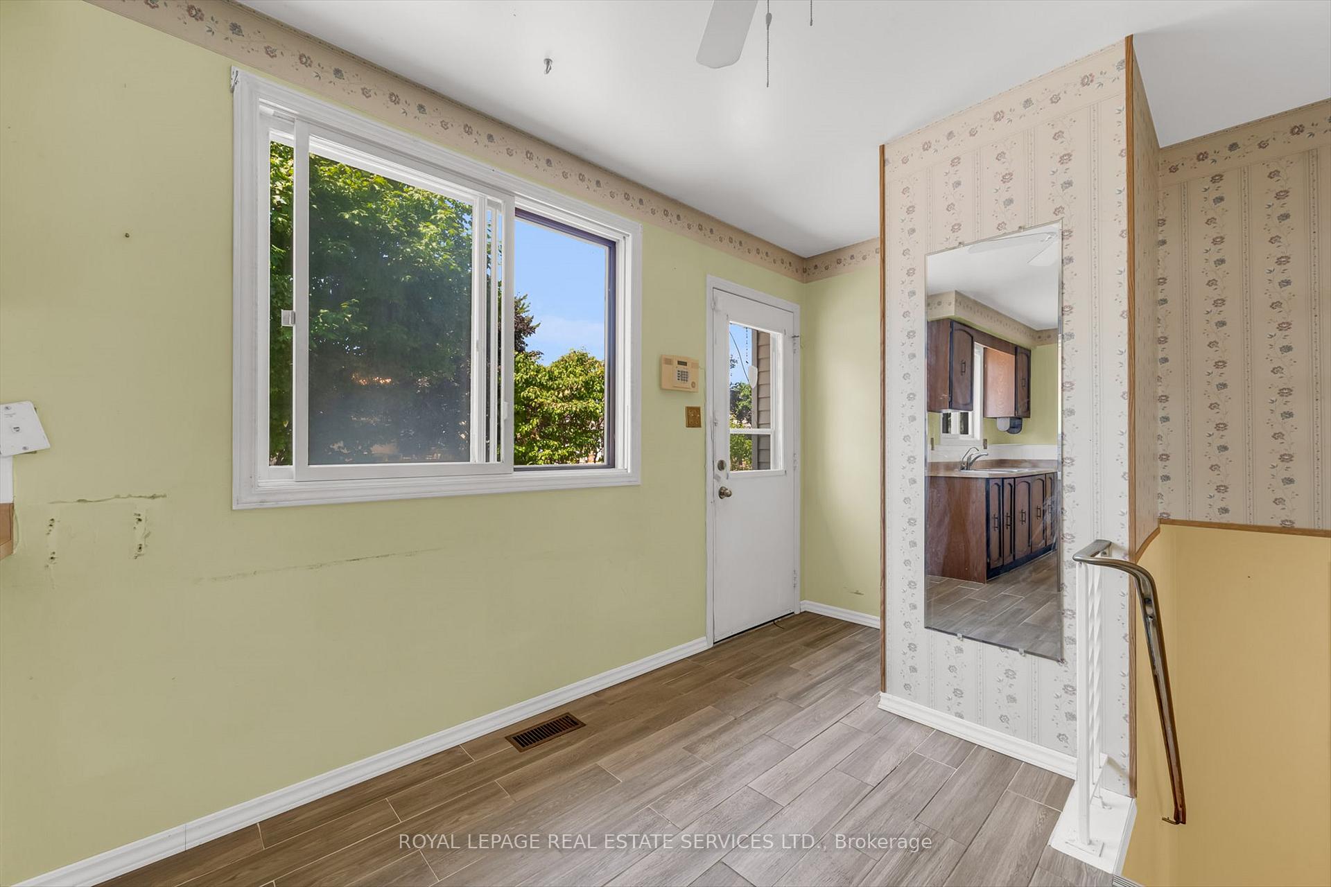 Photo 9 of 43 Elmore Drive, Hamilton, Eleanor — HOMEH