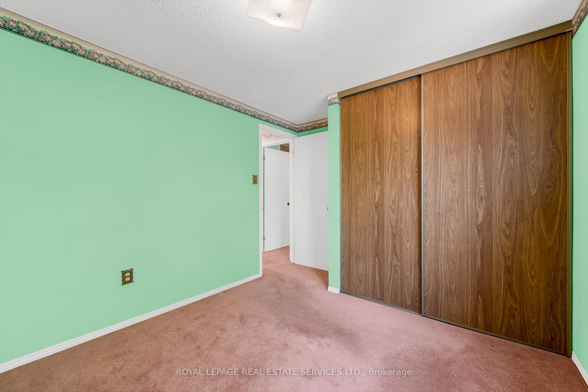 Photo 12 of 43 Elmore Drive, Hamilton, Eleanor — HOMEH