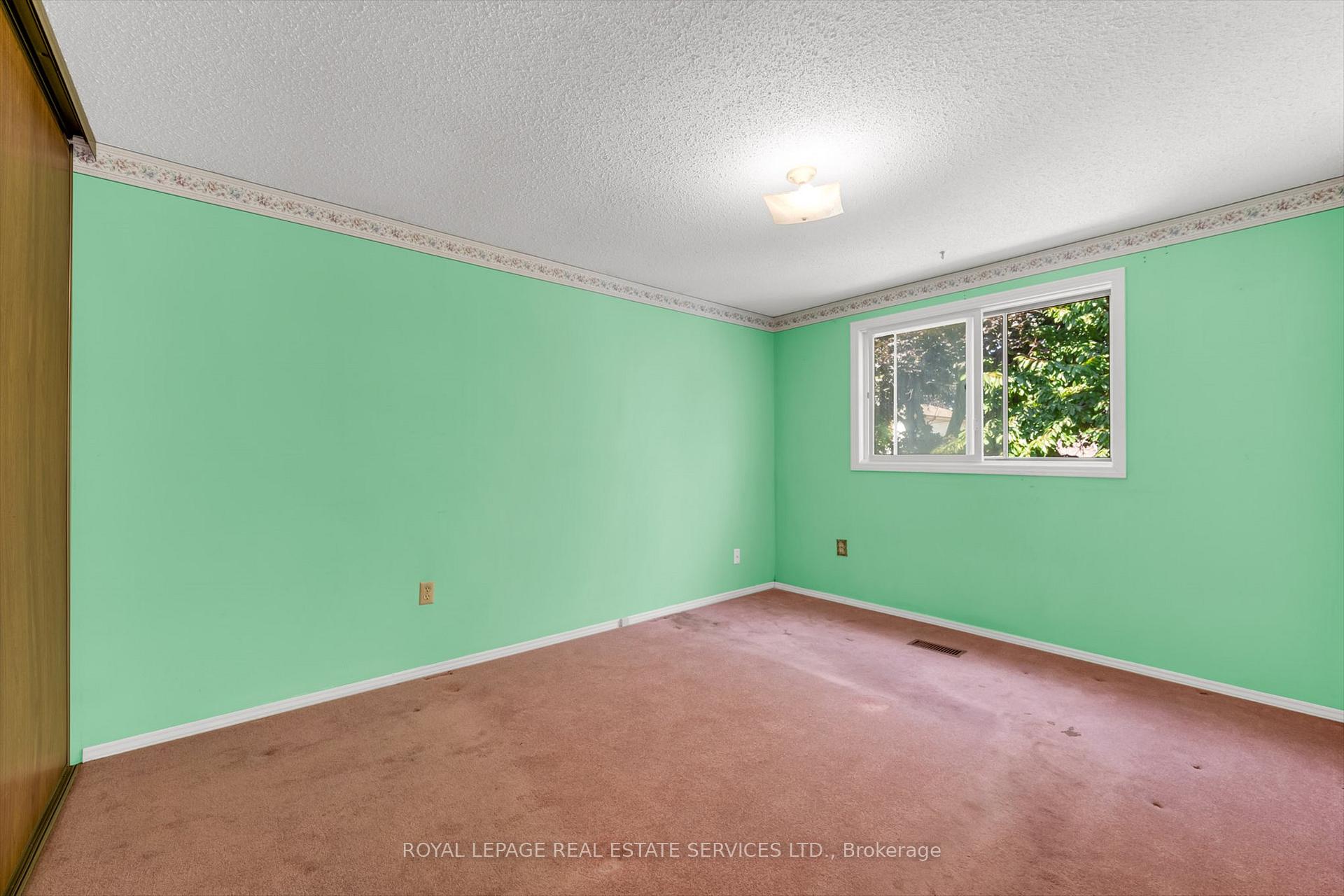 Photo 13 of 43 Elmore Drive, Hamilton, Eleanor — HOMEH