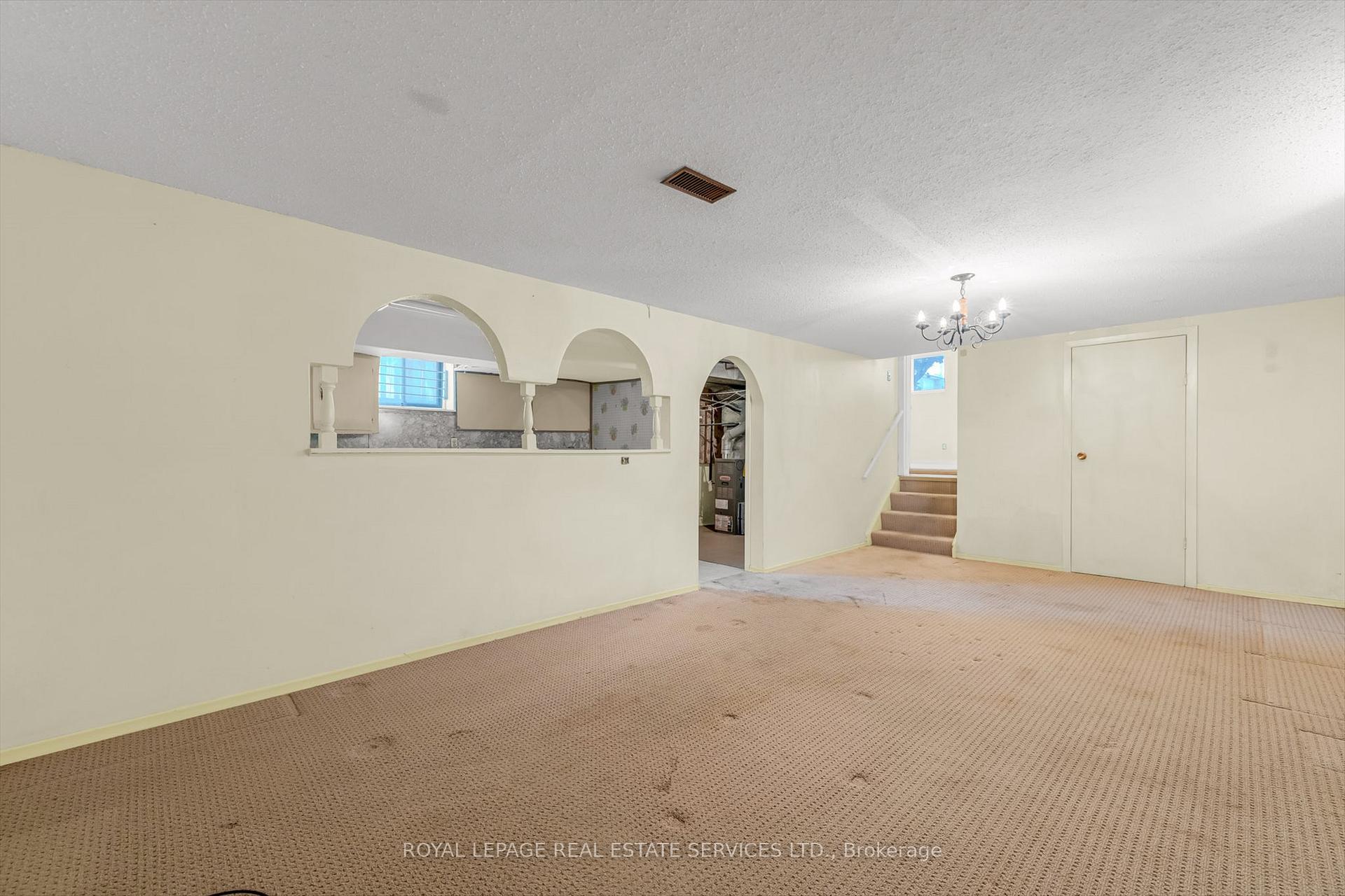 Photo 22 of 43 Elmore Drive, Hamilton, Eleanor — HOMEH