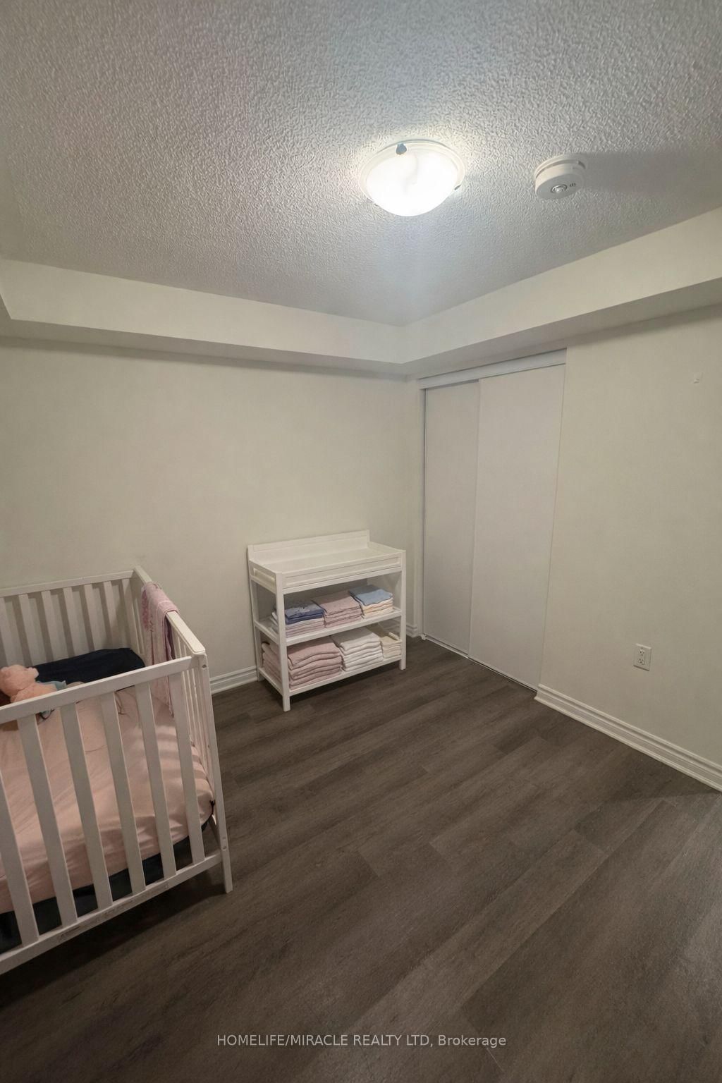Photo 5 of Unit 607, 1034 Reflection Pl, Pickering, Rural Pickering — HOMEH