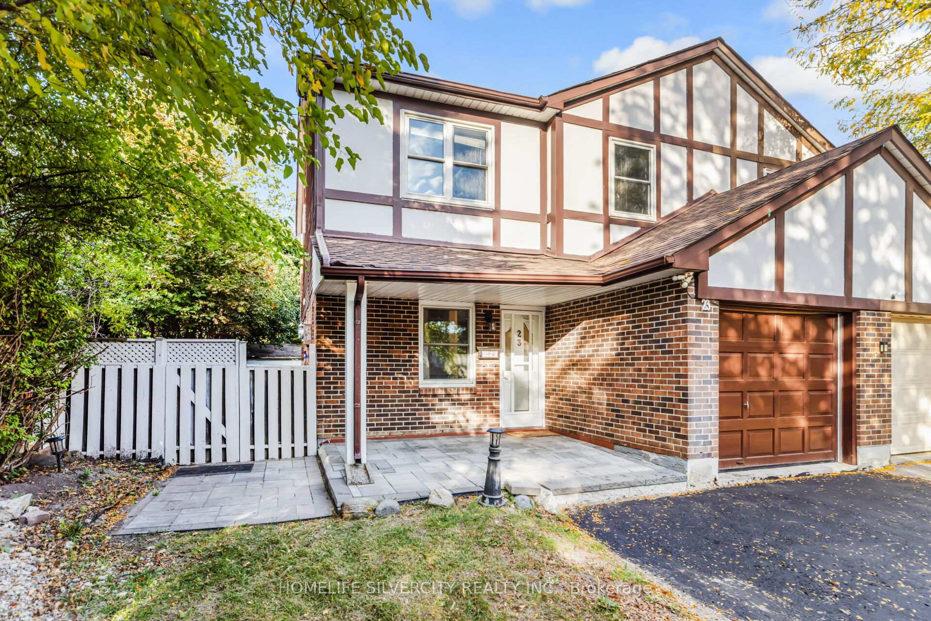 Photo 2 of 23 Judith Crescent, Brampton, Northgate — HOMEH