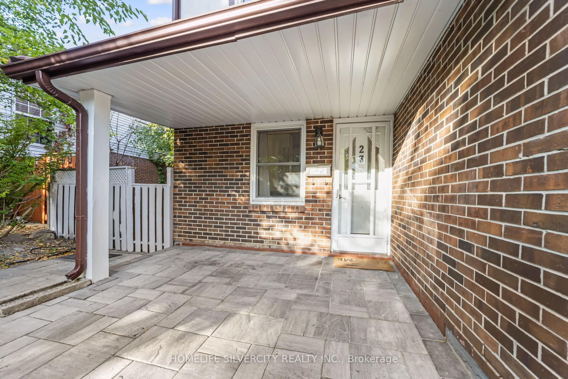 Photo 3 of 23 Judith Crescent, Brampton, Northgate — HOMEH