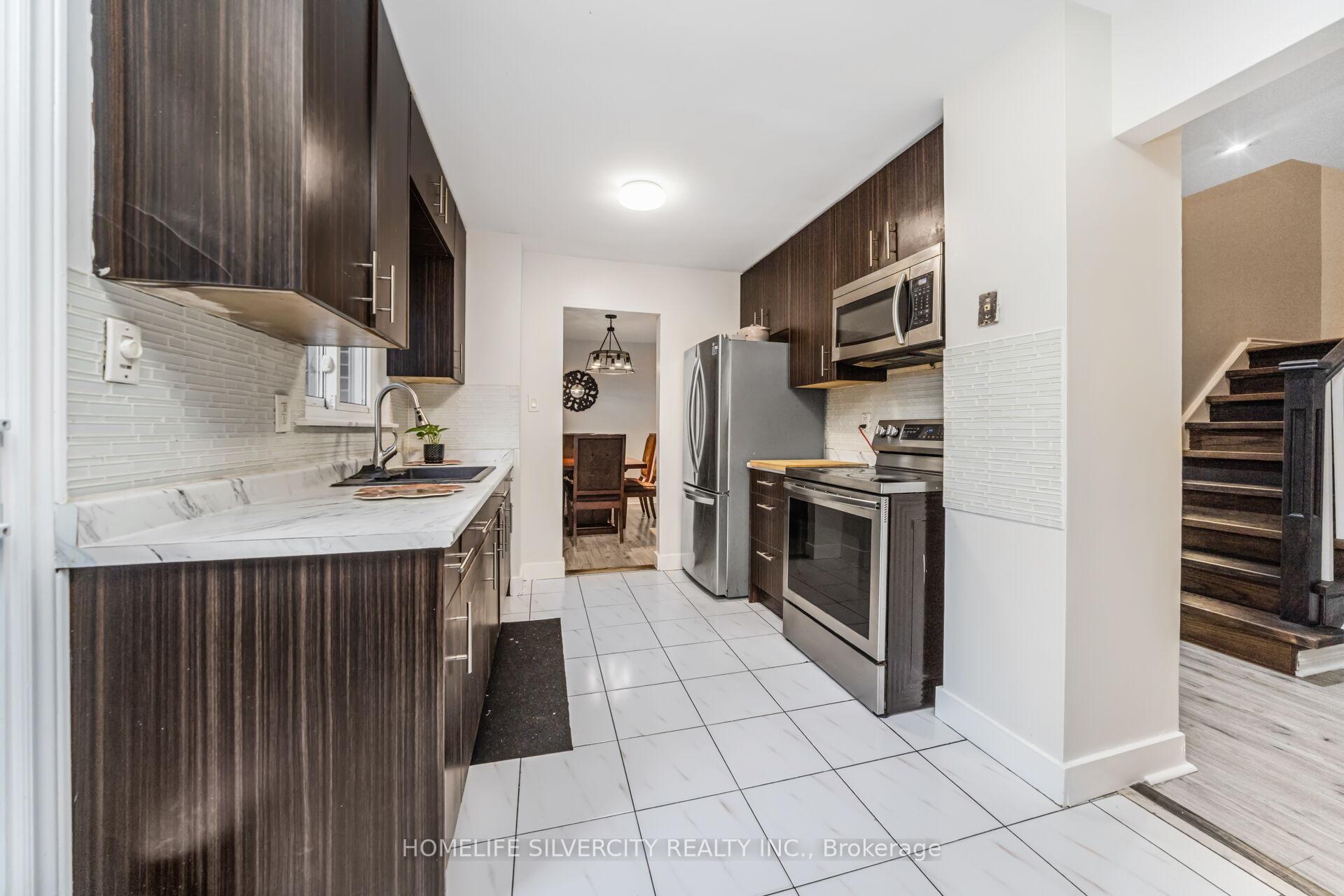 Photo 19 of 23 Judith Crescent, Brampton, Northgate — HOMEH