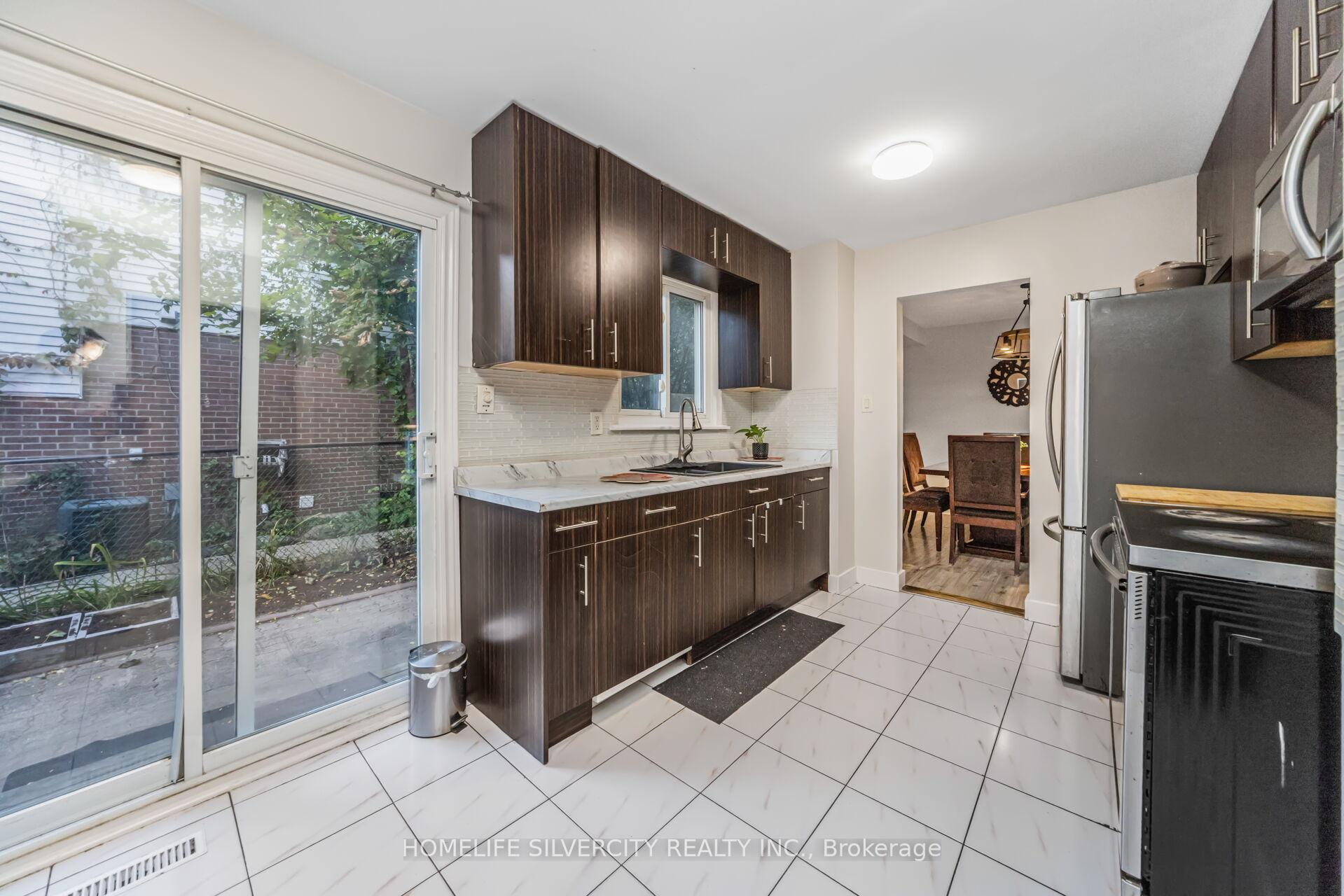 Photo 20 of 23 Judith Crescent, Brampton, Northgate — HOMEH