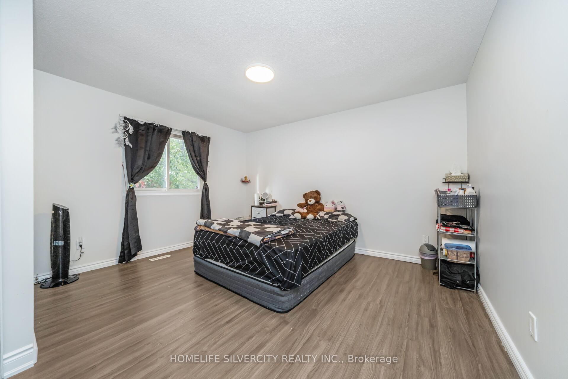 Photo 28 of 23 Judith Crescent, Brampton, Northgate — HOMEH
