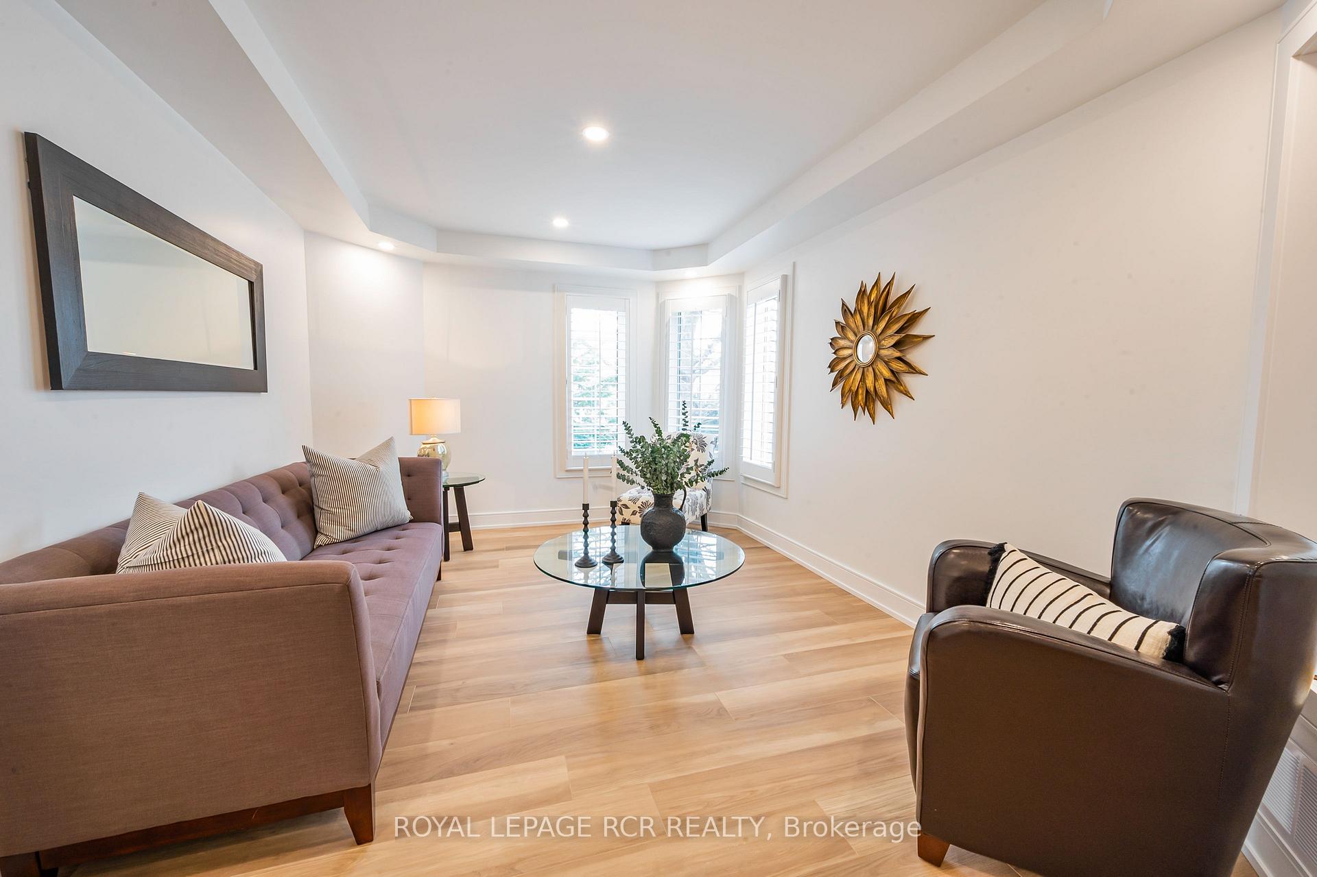 Photo 3 of 37 Hutton Crescent, Caledon, Rural Caledon — HOMEH