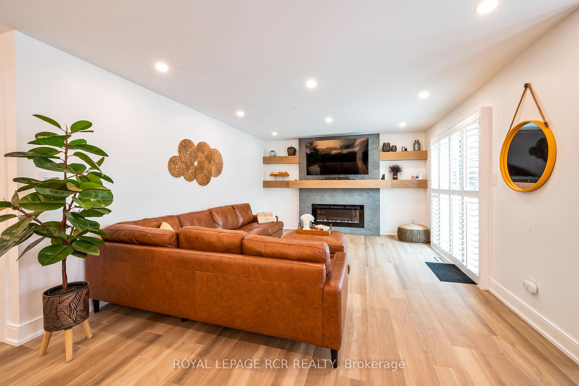 Photo 16 of 37 Hutton Crescent, Caledon, Rural Caledon — HOMEH