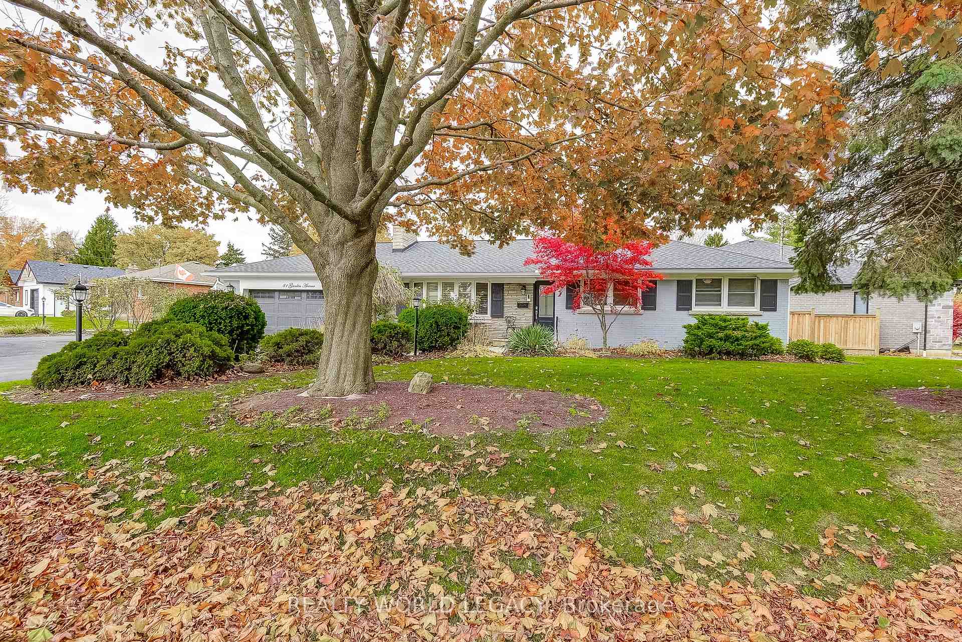 Photo 1 of 81 Garden Avenue, Hamilton, Ancaster — HOMEH
